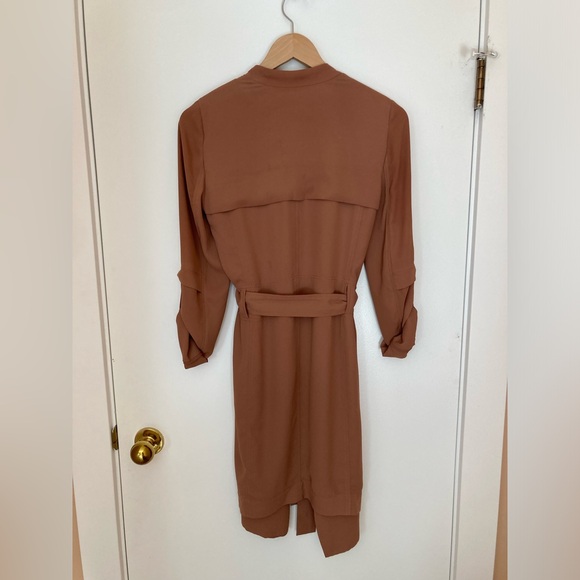 Babaton Dusty Rose Robe - Picture 4 of 8